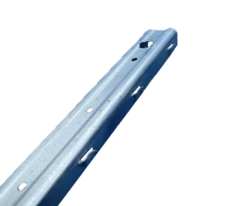 Vadháló oszlop 50x31x1,5mm 2700mm